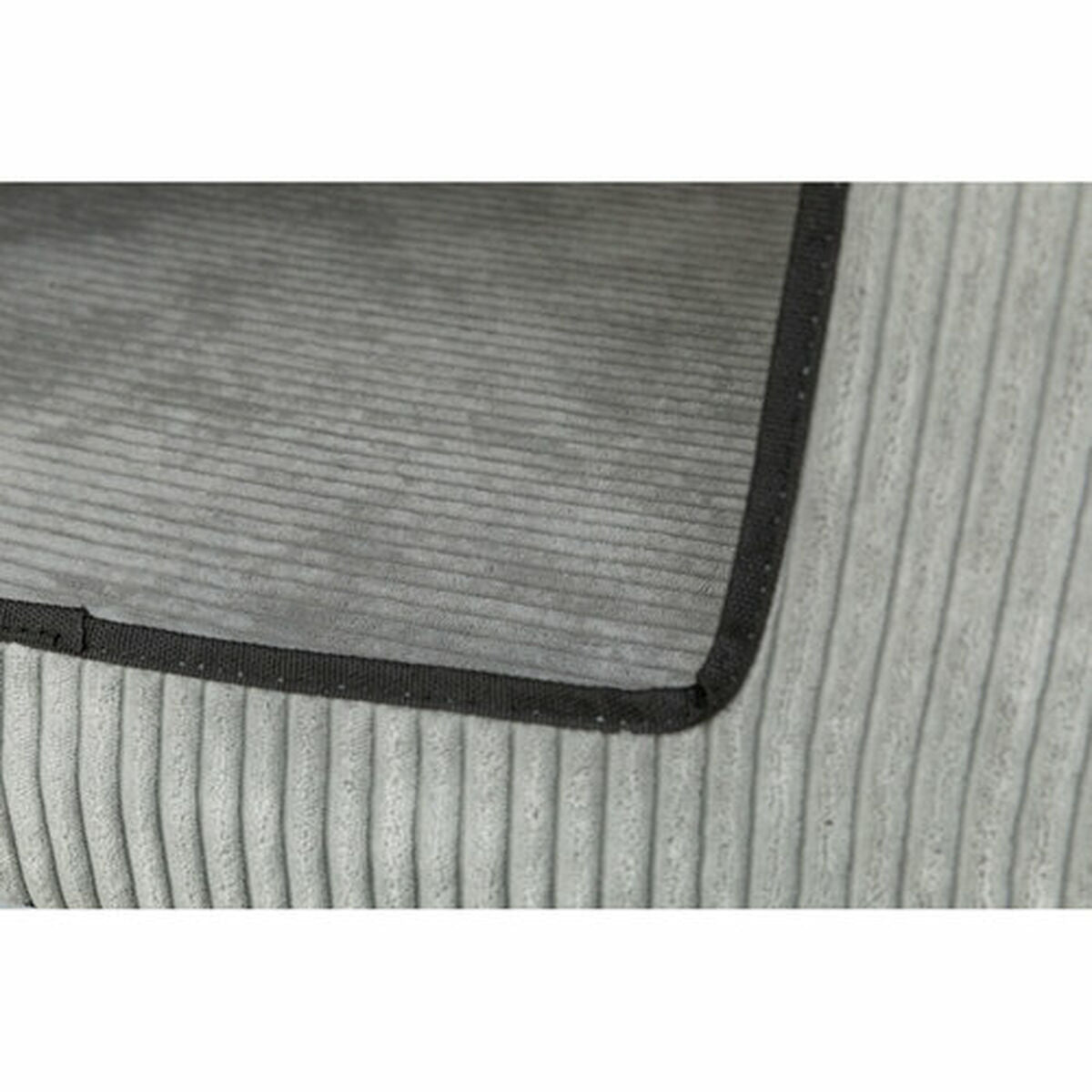 V5HDC0664AED66E61021B7FA1E8B718C96AR7463593P10